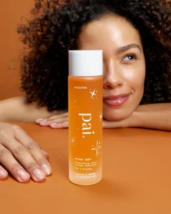 Bright Now PHA & Rosehip Exfoliating Toner