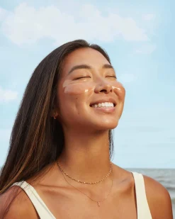 Brighter Days Red Algae + Avocado Biodegradable Eye Masks