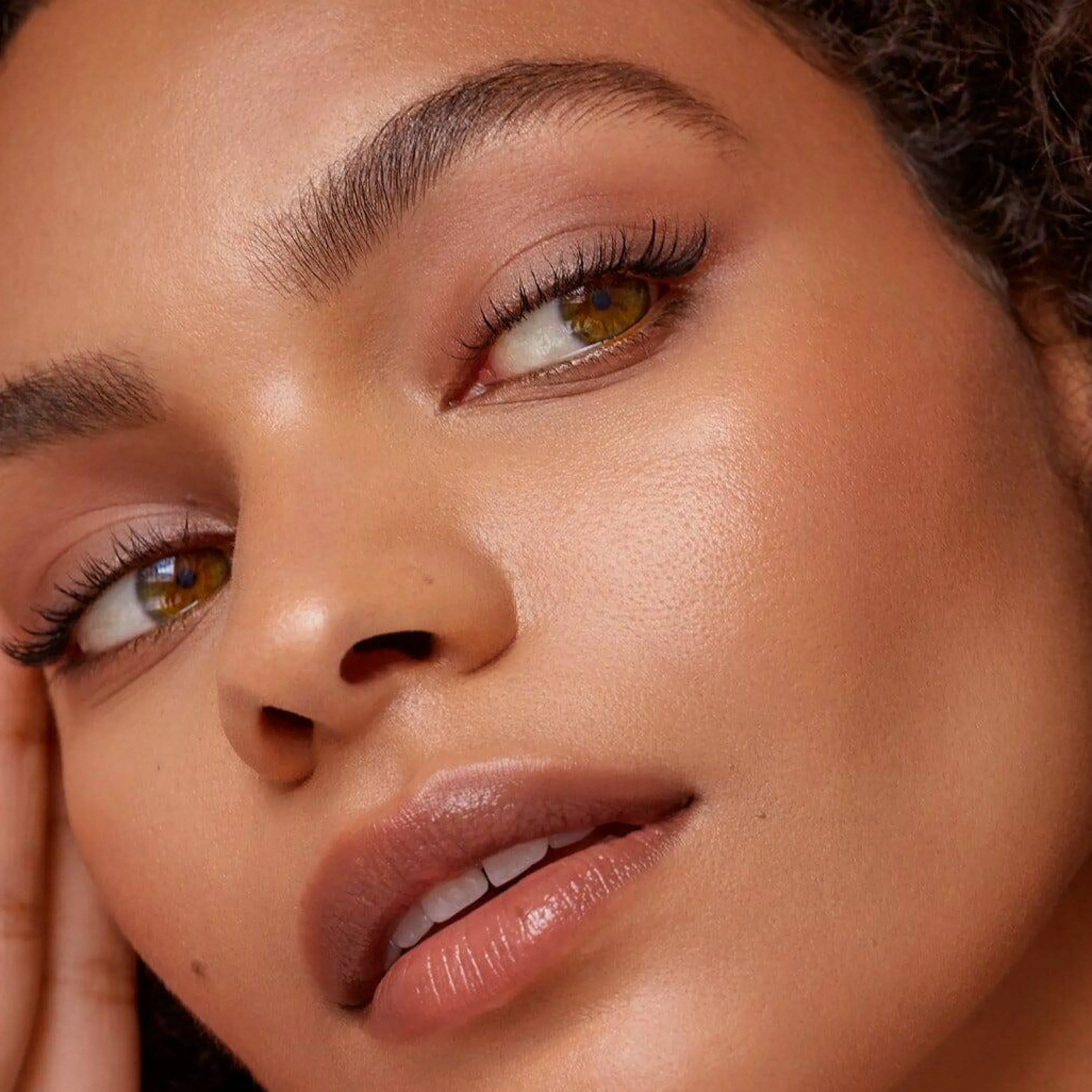 Brow Grooming Serum