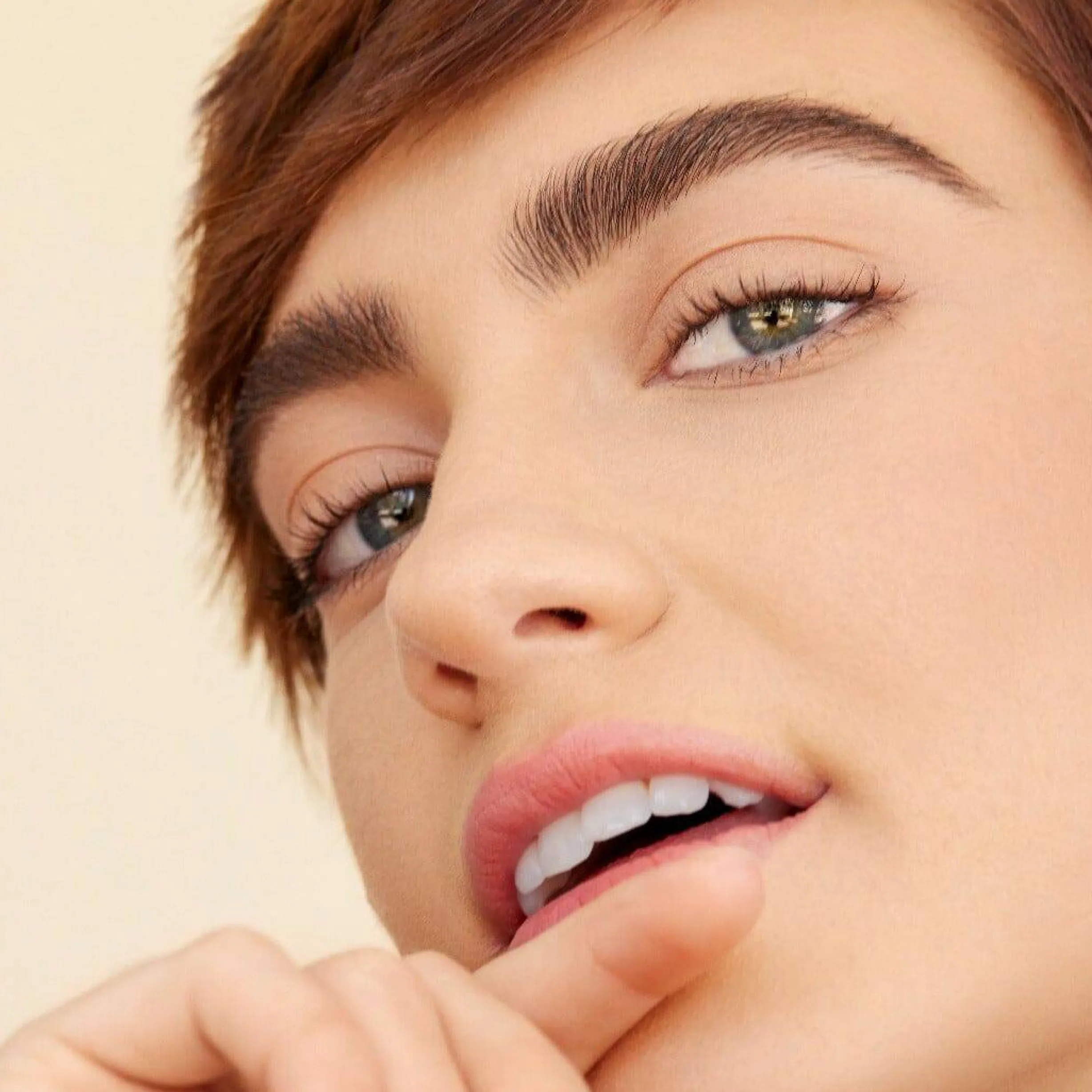 Brow Grooming Serum