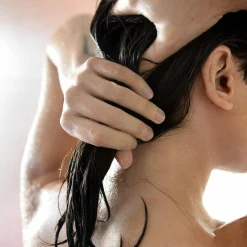 Champú de Yucca & Witch Hazel Deep Moisture Shampoo