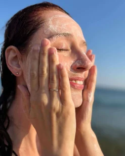 Clean - Fruity Foaming Face Wash