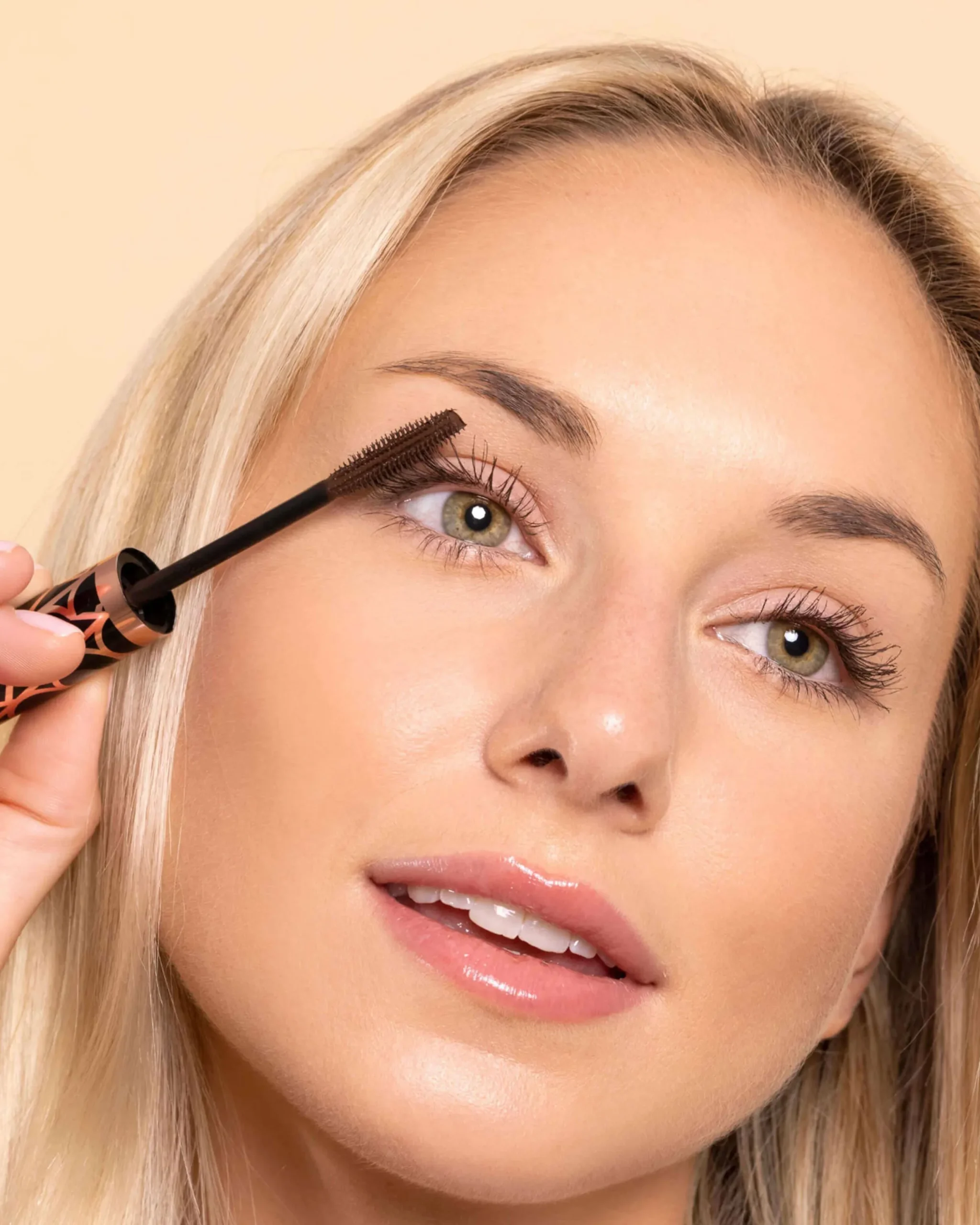 Eyes That TOK - Lash Enhancing Mascara