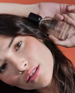 Fragrance 01 Taunt: Bergamot/Amber/Vanilla
