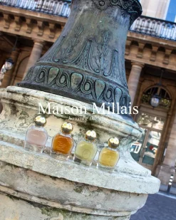 Funny Little Things Whispered at Very Important Dinner Parties Eau de Parfum