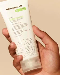 Hands to Heart Brightening Hand Treatment
