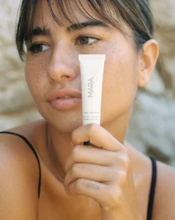 Hydrating Sea Silk Lip Balm Treatment for Anti-Aging and Lip Wrinkles