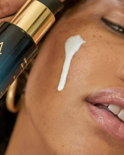 Mineral Sunscreen Serum SPF 30 PA+++ with Algae + Zinc