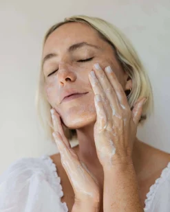 Plum Cleanse Biome Balancing Oil Cleanser