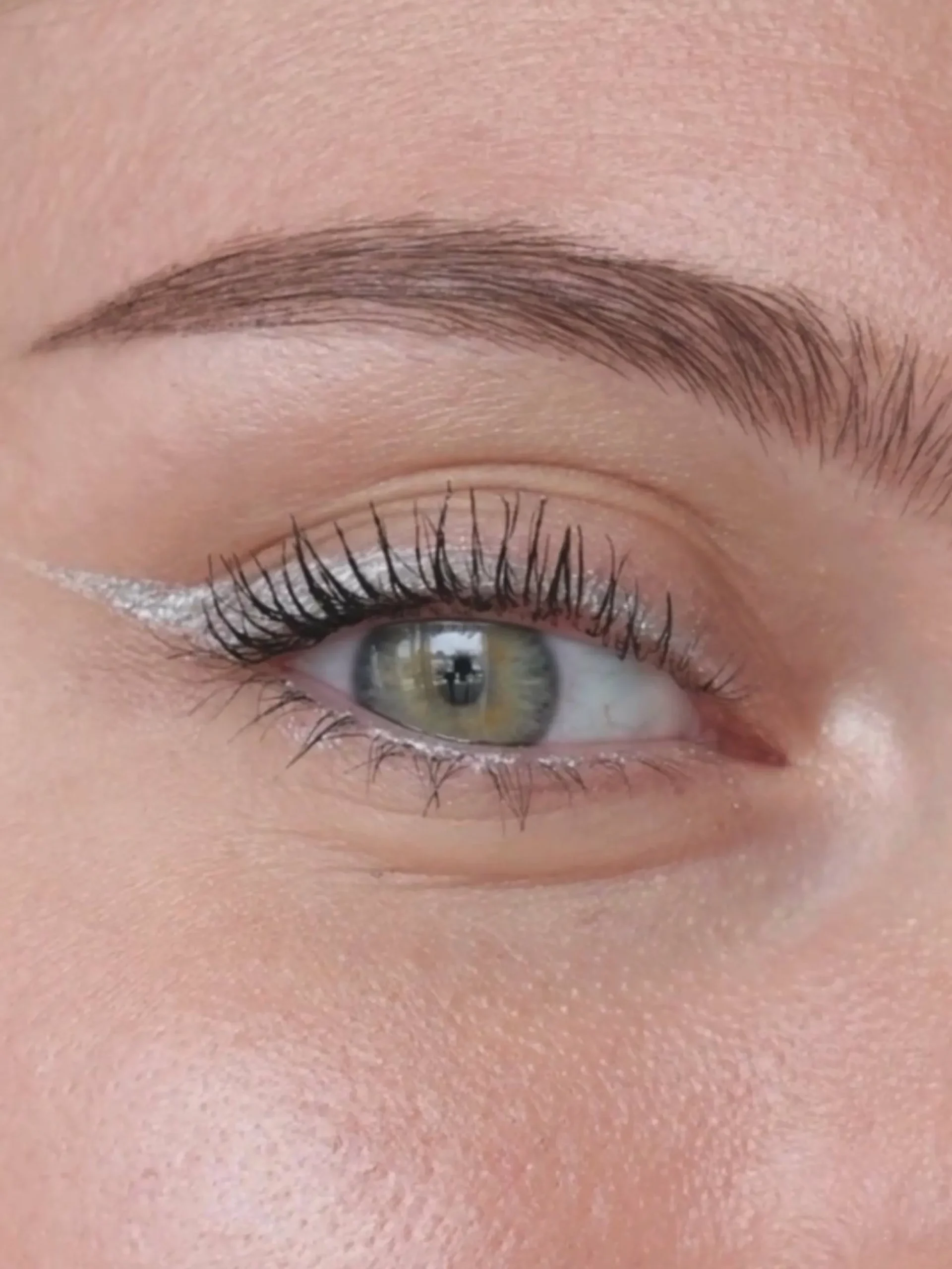 Satin Eyeliner