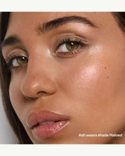 Shiny Objects Wet Glisten Highlighter