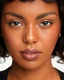 SuperSuede™ Radiant Talc-Free Baked Powder Bronzer