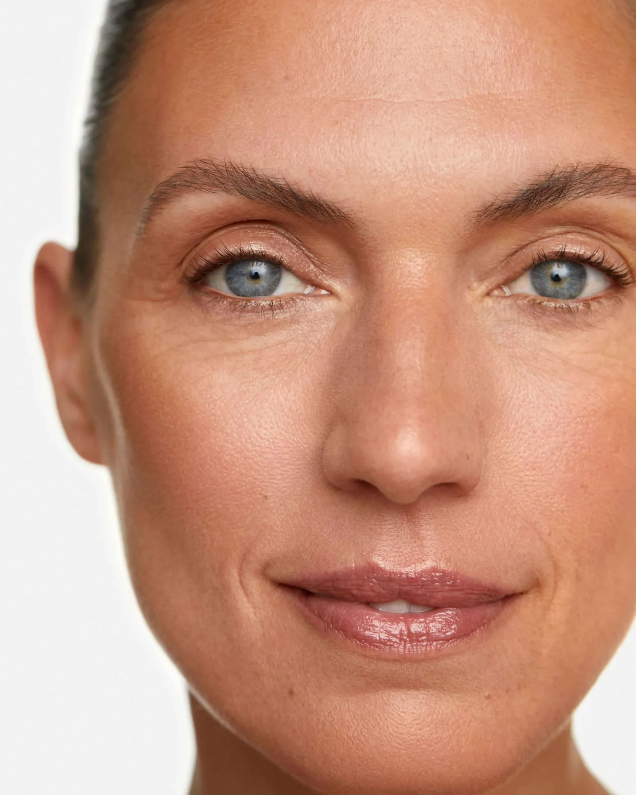 SuperSuede™ Radiant Talc-Free Baked Powder Bronzer