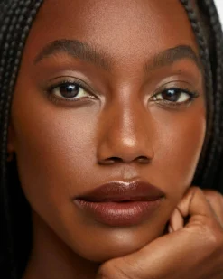 SuperSuede™ Radiant Talc-Free Baked Powder Bronzer