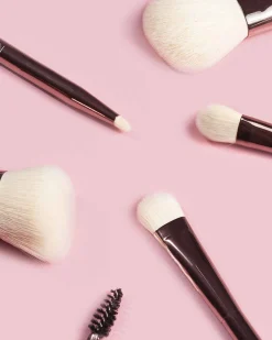 Sustainable Luxury Crease Brush
