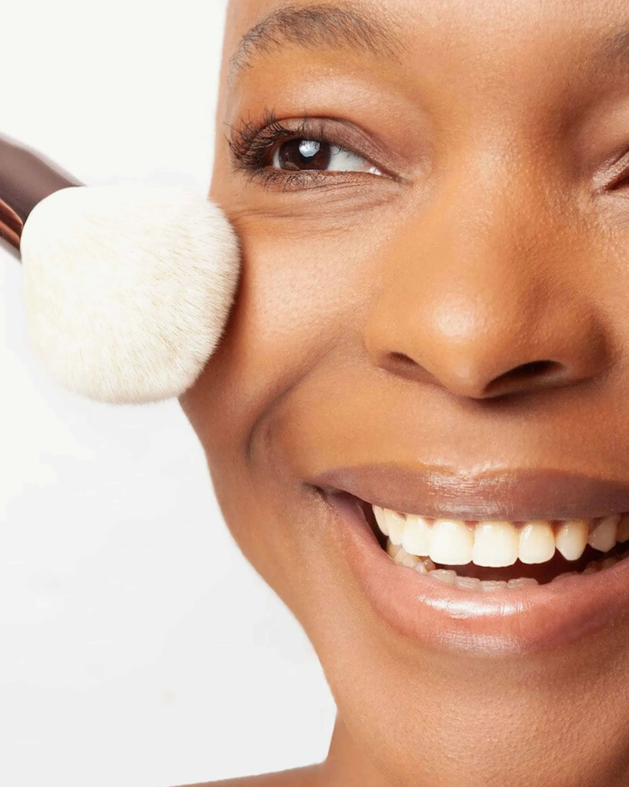 Sustainable Luxury Powder Bronzer Brush