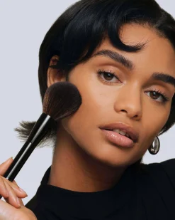 The All-Over Powder Brush