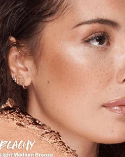 The Sun Show Glowy Warmth Bronzer