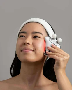 The Vitality Qi LED Gua Sha Device with Protective Pouch
